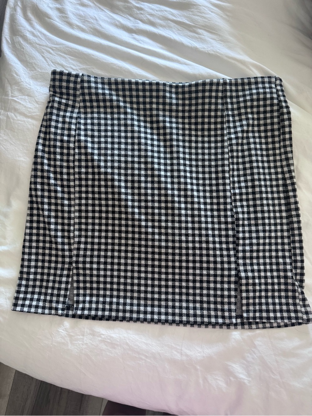 🎱H&M Black and White Gingham Mini Skirt Size L